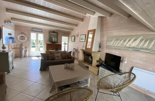 Le Bois-Plage-en-Re House | ORIANE Jolie maison proche plage