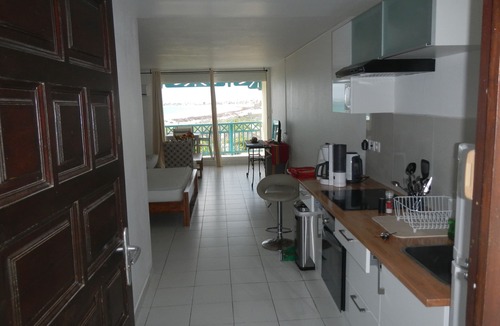 Orient Bay Apartment | Orient Bay Beach Studio, Full Ocean View, Balcony, King Bed, Sofa, Kitchen