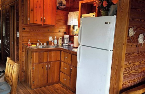 Oriental Cabin | Oriental Cottages #1 on Neuse River in charming Oriental