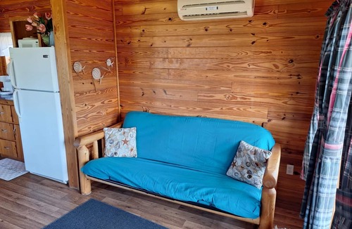 Oriental Cabin | Oriental Cottages #1 on Neuse River in charming Oriental