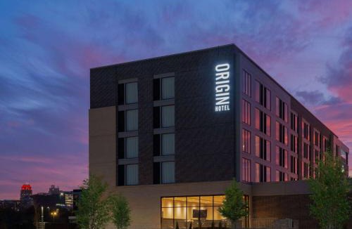 Waldron Hotel | Origin Kansas City Riverfront, a Wyndham Hotel