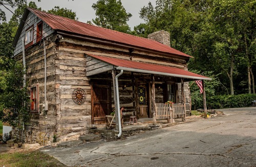 Lawrenceburg Cabin | Original Circa 1818 Oak Lodge