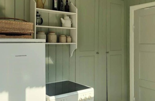 Nyborg House | Original holiday home from 1932 by the water