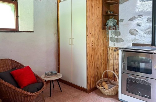 Cavergno House | Original rustico with a view of the Maggia Valley