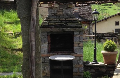 Malvaglia-dagro House | Original, stylish Rustico