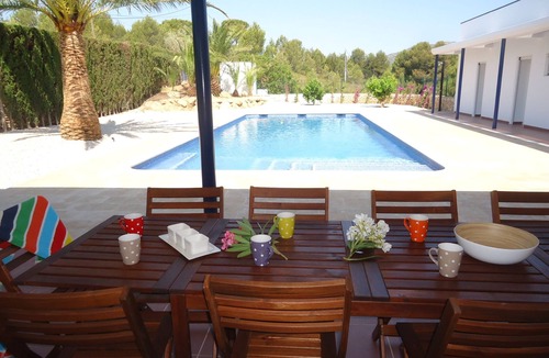 L Almadrava Ski Chalet | Original villa 500 m from the beach