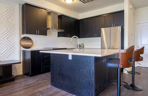 Orillia House | Orillia's Rooftop Retreat