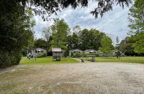 Hope Bay Cottage | Oriole-Cedar Garden Cozy Cottage #2 for a relaxing retreat