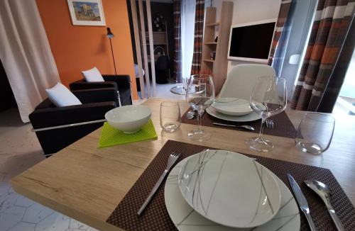 Blagnac Apartment | ORION - COSYNEST à Toulouse Blagnac - pkg privé & climatisation