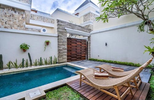 Tumbak Bayuh House | Orivista NEW! Luxe Private Pool Villa w Rooftop