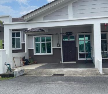 Pulau Sebang House | Orked Home2stay