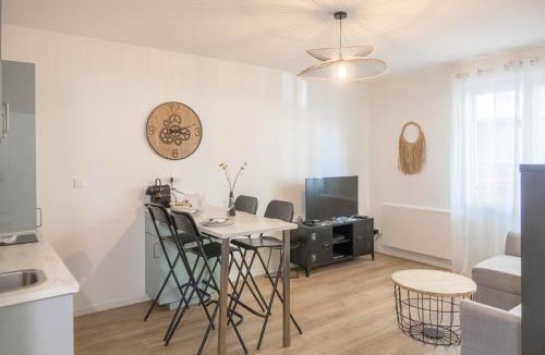 La Madeleine Apartment | Orléans - Appartement T2 avec parking privé - Douce Harmonie