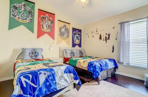 Weston Hills House | Orlando area escape pool, game room & hot tub