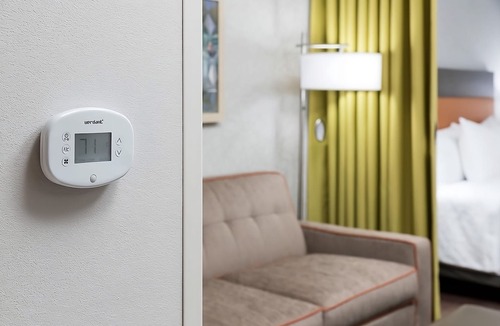 Airport North Hotel | ORLANDO ESCAPE! FREE BREAKFAST, POOL, BBQ