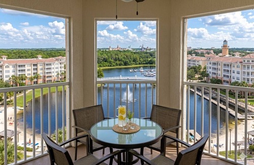 Williamsburg Apartment | Orlando Luxury Escape: 2BR Marriott Villa—Prime April Week!