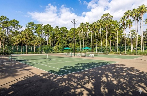 Williamsburg Apartment | Orlando Luxury Escape: 2BR Marriott Villa—Prime April Week!