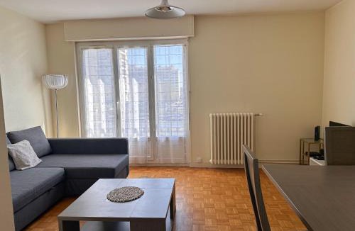 Chateaudun-Bannier Apartment | ORLEANS GARE - Résidence calme - T2 - L'ESCALE DE LA GARE