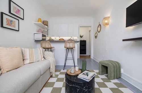 Neuilly-sur-Seine Apartment | Orleans - Paris Neuilly 4Pax