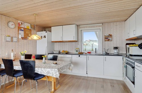 Lemvig House | "Ormar" - 100m to the fjord by Interhome