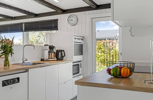 Bjert House | "Ørn" - 5m from the sea by Interhome