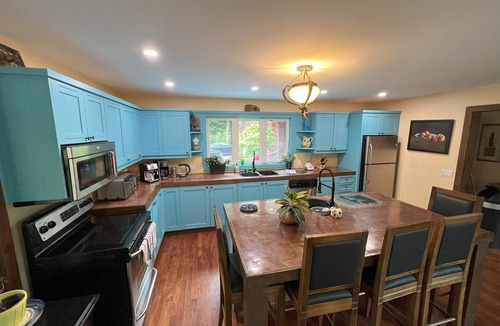 Oro-Medonte House | Oro Estate - A Secluded Private Villa on 100 acres