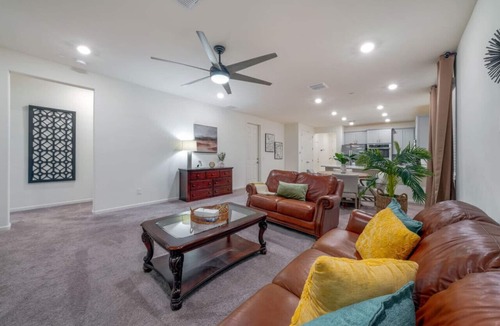 Casas Adobes House | Oro Valley/Garage/2 BR 2BA/Office/Fenced