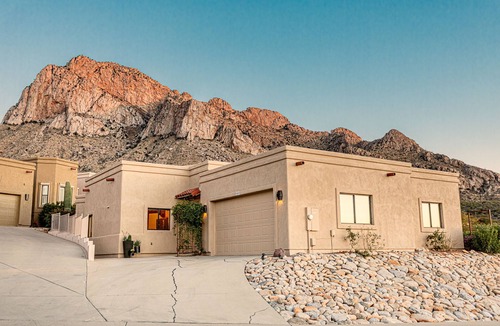 Pusch Ridge Estates House | Oro Valley Mountain Villa overlooking El Conquistador Resort