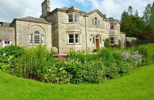 Orton Apartment | Orton Hall, Royalist Suite