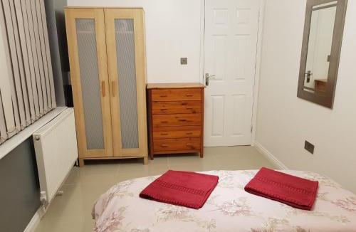 Ipswich Apartment | Orwell Suite