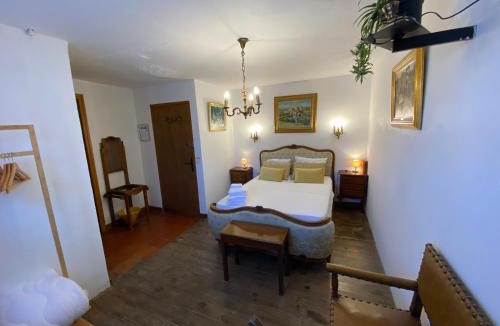 Tautavel Hotel | Os-thel, Chambres à louer
