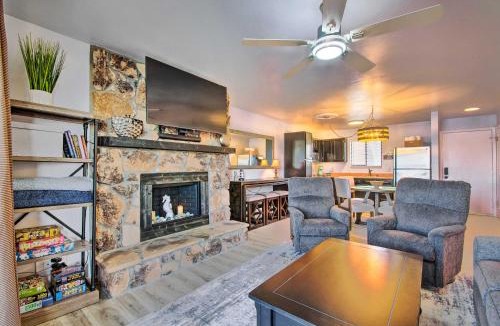 Osage Beach House | Osage Beach Resort Condo w/Community Pool!