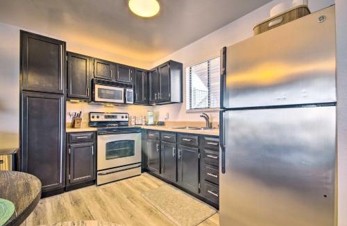 Osage Beach House | Osage Beach Resort Condo w/Community Pool!