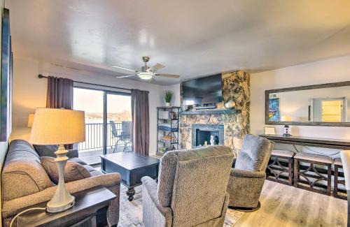 Osage Beach House | Osage Beach Resort Condo w/Community Pool!
