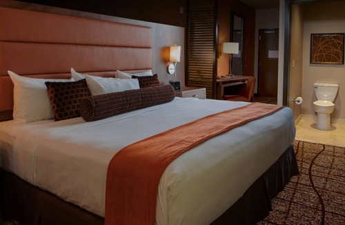 Skiatook Hotel | Osage Casino Hotel - Skiatook