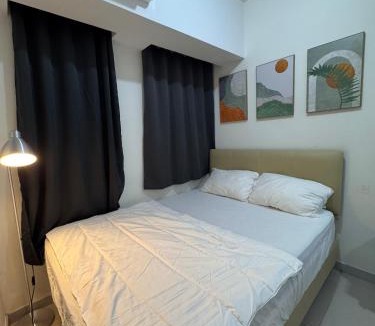 Old Jakarta Apartment | Osaka Resort at Osaka Apt PIK2 with Smart 4K TV, Free Wifi, and Hot Water