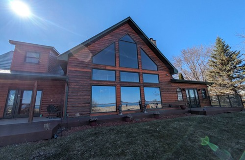 Osakis House | Osakis Sunrise Cabin - on the lake!