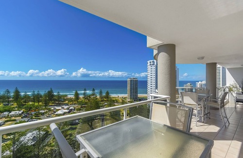 Main Beach Apartment | Oscar on Main Resort