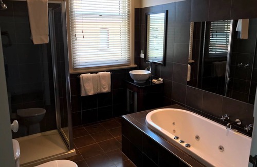 Ballarat Hotel | Oscar's Hotel