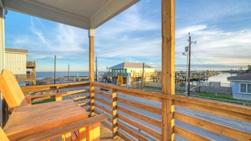 Flour Bluff House | Oscars Lodge by AvantStay