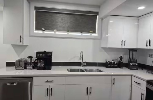 Saskatoon Apartment | Oshmild Suites, 5 mins to various shops and Cinema