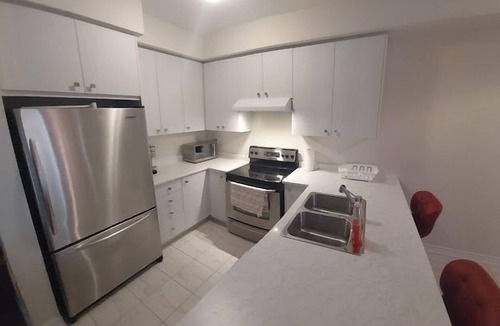 Thorold House | Oshos place is brand new townhouse, fully furnished, minutes from Niagara Falls