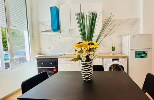 Pueblo Nuevo Hostel | Oshun Naffah Apartments I