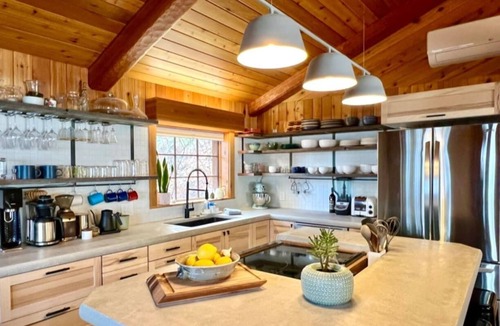 Somers Cabin | Osprey Getaway on Somers Bay