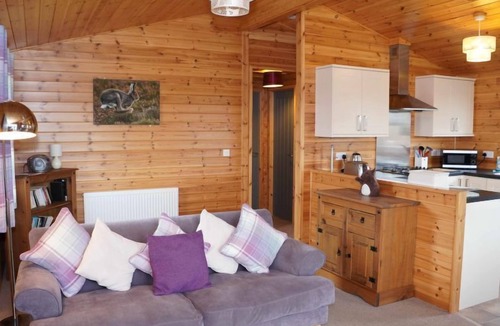 Kinross House | Osprey Lodge by Interhome