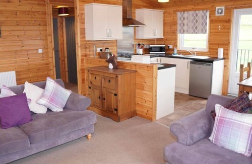 Kinross House | Osprey Lodge by Interhome