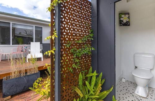 Callala Bay House | Osprey - Pet Friendly Waterfront