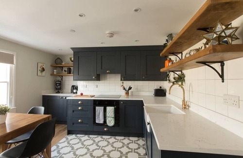 Bath Apartment | Osric - Grand Spacious