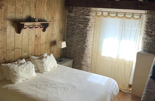 Osseja Apartment | OSSEJA III - Two Bedroom Apartment, Sleeps 5