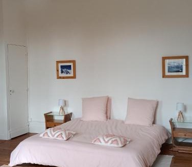 Lezat-sur-Leze House | Ostal Arriatge