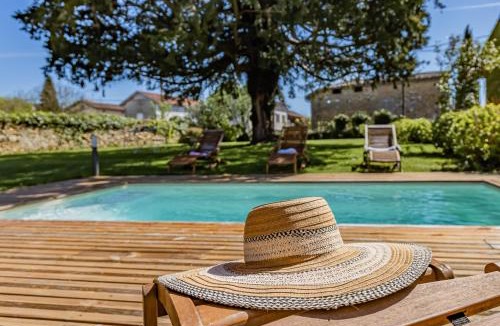 Cassagne Bed & Breakfast | Ostal Cassinia Maison d hôtes de charme avec petit déjeuner gourmand